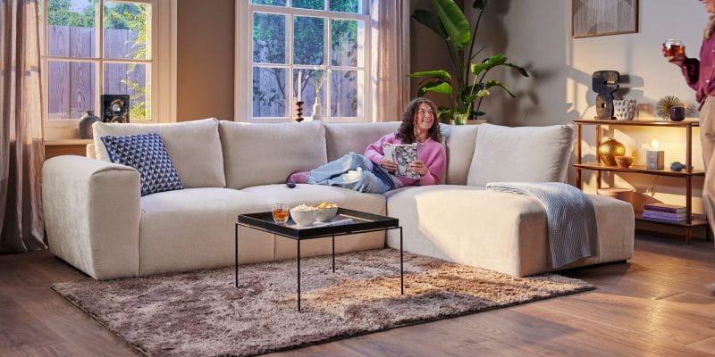 So finden Sie das perfekte Sofa für ein kleines Wohnzimmer